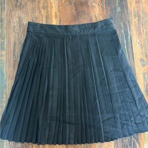 H&M Black A-Line Pleated Skirt